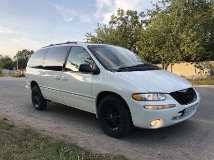 Крайслер Town & Country 1999 у Вінниці на Automoto.ua Білий Крайслер Town & Country, об'ємом двигуна 3.8 л та пробігом 280 тис. км за 5590 $, фото 1 на Automoto.ua