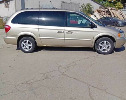 Крайслер Таун Кантри 2002 в Одессе на Automoto.ua Бежевый Крайслер Таун Кантри, объемом двигателя 3.3 л и пробегом 258 тыс. км за 5002 $, фото 1 на Automoto.ua