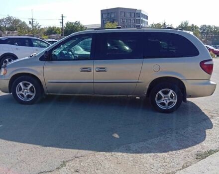 Крайслер Таун Кантри 2002 в Одессе на Automoto.ua Бежевый Крайслер Таун Кантри, объемом двигателя 3.3 л и пробегом 258 тыс. км за 5002 $, фото 3 на Automoto.ua