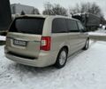Бежевий Крайслер Town & Country, об'ємом двигуна 3.6 л та пробігом 163 тис. км за 11500 $, фото 2 на Automoto.ua