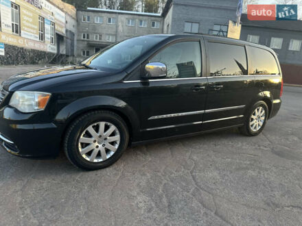 Крайслер Town & Country 2011 у Житомирі на Automoto.ua Чорний Крайслер Town & Country, об'ємом двигуна 3.61 л та пробігом 344 тис. км за 12000 $, фото 1 на Automoto.ua