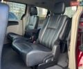 Червоний Крайслер Town & Country, об'ємом двигуна 3.6 л та пробігом 226 тис. км за 9990 $, фото 9 на Automoto.ua