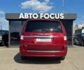 Червоний Крайслер Town & Country, об'ємом двигуна 3.6 л та пробігом 226 тис. км за 9990 $, фото 5 на Automoto.ua