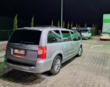 Крайслер Town & Country, об'ємом двигуна 3.6 л та пробігом 286 тис. км за 12500 $, фото 2 на Automoto.ua