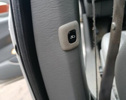 Сірий Крайслер Town & Country, об'ємом двигуна 0 л та пробігом 170 тис. км за 6621 $, фото 10 на Automoto.ua