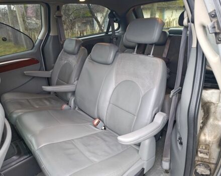 Сірий Крайслер Town & Country, об'ємом двигуна 0 л та пробігом 170 тис. км за 6621 $, фото 5 на Automoto.ua