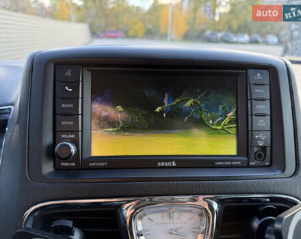 Серый Крайслер Таун Кантри, объемом двигателя 3.61 л и пробегом 188 тыс. км за 14900 $, фото 18 на Automoto.ua