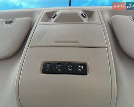 Серый Крайслер Таун Кантри, объемом двигателя 3.61 л и пробегом 188 тыс. км за 14900 $, фото 22 на Automoto.ua