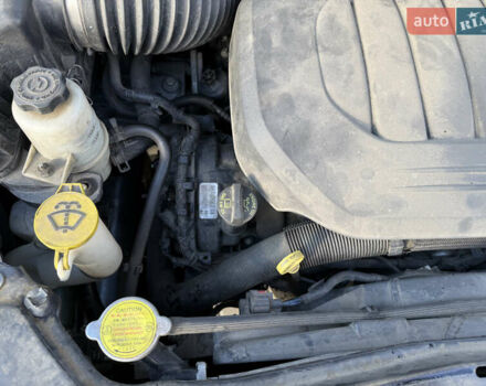 Серый Крайслер Таун Кантри, объемом двигателя 3.61 л и пробегом 188 тыс. км за 14900 $, фото 10 на Automoto.ua