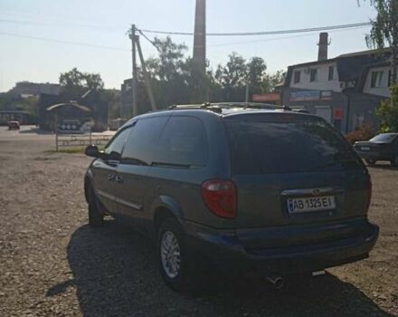 Синій Крайслер Town & Country, об'ємом двигуна 3.8 л та пробігом 320 тис. км за 7600 $, фото 1 на Automoto.ua