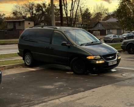 Крайслер Таун Кантри 1995 в Буче на Automoto.ua Зеленый Крайслер Таун Кантри, объемом двигателя 3.8 л и пробегом 452 тыс. км за 3000 $, фото 2 на Automoto.ua