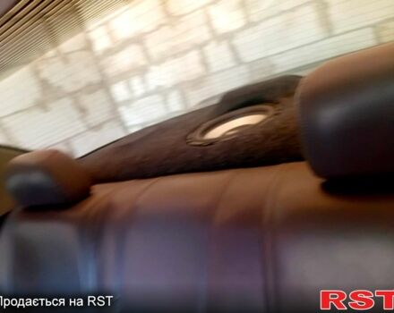 Черный Крайслер Вижн, объемом двигателя 3.5 л и пробегом 208 тыс. км за 2900 $, фото 7 на Automoto.ua