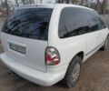 Крайслер Вояджер 2000 в Буче на Automoto.ua Белый Крайслер Вояджер, объемом двигателя 2.5 л и пробегом 300 тыс. км за 2803 $, фото 1 на Automoto.ua