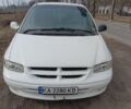 Крайслер Вояджер 2000 в Буче на Automoto.ua Белый Крайслер Вояджер, объемом двигателя 2.5 л и пробегом 300 тыс. км за 2803 $, фото 3 на Automoto.ua