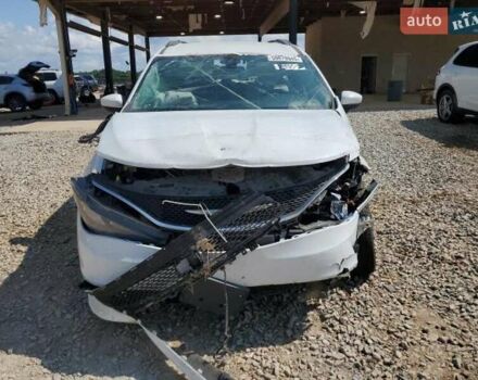 Білий Крайслер Voyager, об'ємом двигуна 3.6 л та пробігом 149 тис. км за 9700 $, фото 8 на Automoto.ua