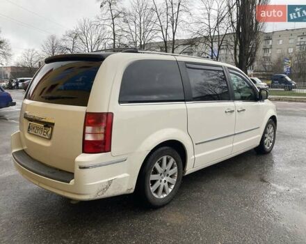 Крайслер Вояджер 2008 в Коростышеве на Automoto.ua Белый Крайслер Вояджер, объемом двигателя 2.8 л и пробегом 361 тыс. км за 10500 $, фото 11 на Automoto.ua