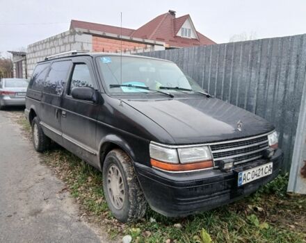 Черный Крайслер Вояджер, объемом двигателя 3.3 л и пробегом 250 тыс. км за 1906 $, фото 5 на Automoto.ua