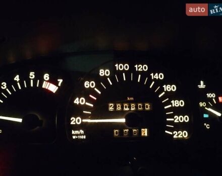 Чорний Крайслер Voyager, об'ємом двигуна 3.3 л та пробігом 335 тис. км за 2500 $, фото 8 на Automoto.ua