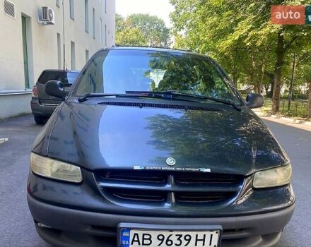 Чорний Крайслер Voyager, об'ємом двигуна 2.5 л та пробігом 420 тис. км за 3195 $, фото 12 на Automoto.ua