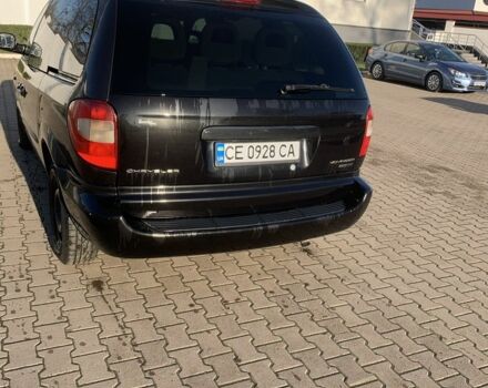 Черный Крайслер Вояджер, объемом двигателя 2.5 л и пробегом 340 тыс. км за 2999 $, фото 5 на Automoto.ua