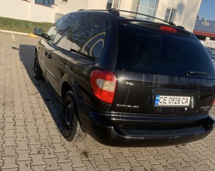 Черный Крайслер Вояджер, объемом двигателя 2.5 л и пробегом 340 тыс. км за 2999 $, фото 3 на Automoto.ua