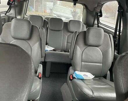 Чорний Крайслер Voyager, об'ємом двигуна 2.78 л та пробігом 284 тис. км за 6300 $, фото 8 на Automoto.ua