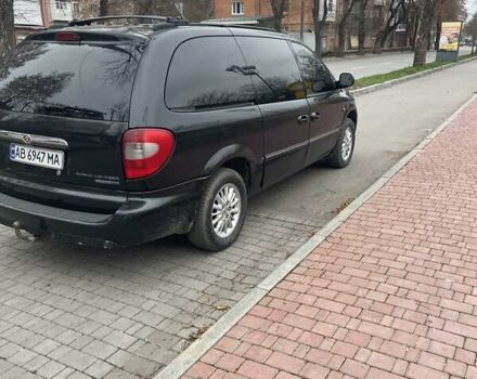 Чорний Крайслер Voyager, об'ємом двигуна 2.78 л та пробігом 284 тис. км за 6300 $, фото 3 на Automoto.ua