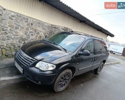 Чорний Крайслер Voyager, об'ємом двигуна 2.78 л та пробігом 365 тис. км за 4200 $, фото 1 на Automoto.ua