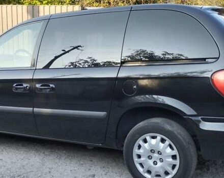 Черный Крайслер Вояджер, объемом двигателя 2.78 л и пробегом 195 тыс. км за 6500 $, фото 11 на Automoto.ua