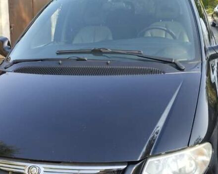 Черный Крайслер Вояджер, объемом двигателя 2.78 л и пробегом 195 тыс. км за 6500 $, фото 9 на Automoto.ua