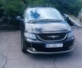 Черный Крайслер Вояджер, объемом двигателя 2.5 л и пробегом 350 тыс. км за 6000 $, фото 1 на Automoto.ua
