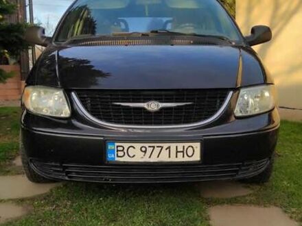 Черный Крайслер Вояджер, объемом двигателя 2.5 л и пробегом 342 тыс. км за 4500 $, фото 1 на Automoto.ua