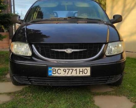 Черный Крайслер Вояджер, объемом двигателя 2.5 л и пробегом 342 тыс. км за 4500 $, фото 1 на Automoto.ua