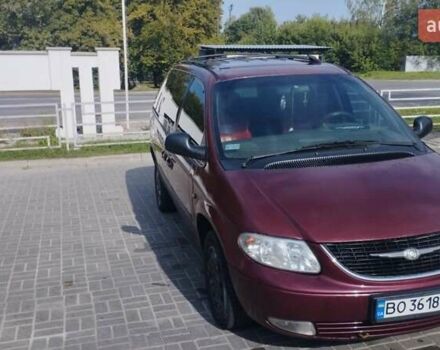 Красный Крайслер Вояджер, объемом двигателя 2.4 л и пробегом 300 тыс. км за 3550 $, фото 8 на Automoto.ua