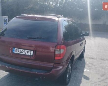 Красный Крайслер Вояджер, объемом двигателя 2.4 л и пробегом 300 тыс. км за 3550 $, фото 9 на Automoto.ua