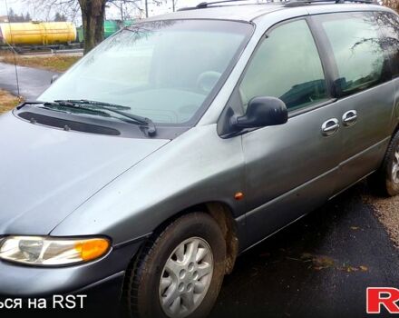 Крайслер Вояджер, объемом двигателя 2.5 л и пробегом 200 тыс. км за 3500 $, фото 1 на Automoto.ua