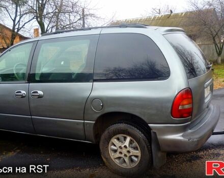 Крайслер Вояджер, объемом двигателя 2.5 л и пробегом 200 тыс. км за 3500 $, фото 2 на Automoto.ua