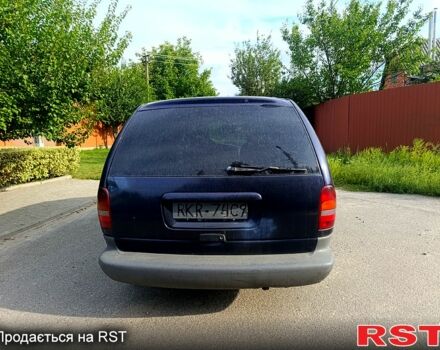 Крайслер Вояджер, объемом двигателя 2.5 л и пробегом 286 тыс. км за 1700 $, фото 3 на Automoto.ua
