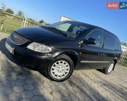 Крайслер Voyager 2003 у Івано-Франківську на Automoto.ua Крайслер Voyager, об'ємом двигуна 0 л та пробігом 280 тис. км за 4100 $, фото 4 на Automoto.ua