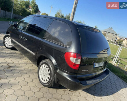 Крайслер Voyager 2003 у Івано-Франківську на Automoto.ua Крайслер Voyager, об'ємом двигуна 0 л та пробігом 280 тис. км за 4100 $, фото 3 на Automoto.ua