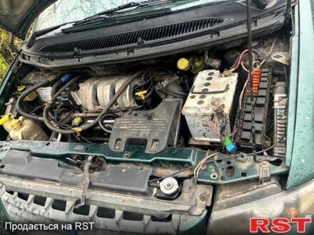 Крайслер Вояджер 1999 в Днепре (Днепропетровске) на Automoto.ua Крайслер Вояджер, объемом двигателя 33 л и пробегом 300 тыс. км за 2200 $, фото 1 на Automoto.ua
