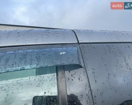 Серый Крайслер Вояджер, объемом двигателя 2.43 л и пробегом 313 тыс. км за 6500 $, фото 17 на Automoto.ua