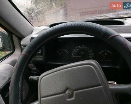 Серый Крайслер Вояджер, объемом двигателя 2.5 л и пробегом 145 тыс. км за 2700 $, фото 6 на Automoto.ua