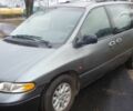 Сірий Крайслер Voyager, об'ємом двигуна 2.5 л та пробігом 200 тис. км за 3500 $, фото 1 на Automoto.ua