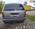 Серый Крайслер Вояджер, объемом двигателя 2.5 л и пробегом 370 тыс. км за 1600 $, фото 2 на Automoto.ua