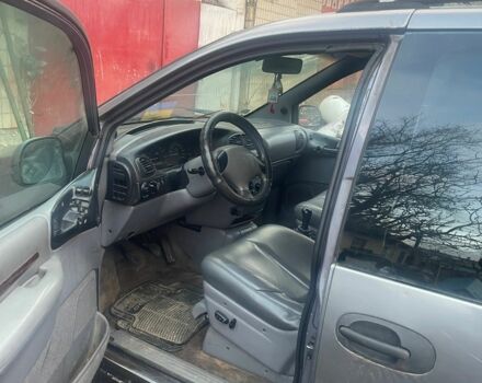 Сірий Крайслер Voyager, об'ємом двигуна 2.4 л та пробігом 20 тис. км за 1000 $, фото 7 на Automoto.ua