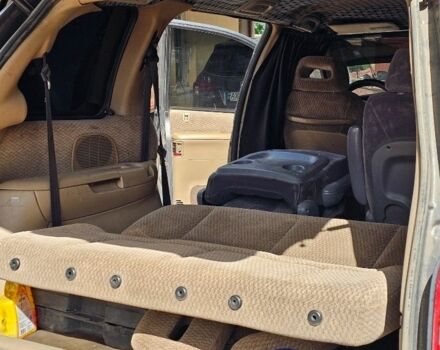 Серый Крайслер Вояджер, объемом двигателя 0 л и пробегом 400 тыс. км за 2172 $, фото 1 на Automoto.ua