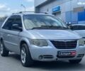 Сірий Крайслер Voyager, об'ємом двигуна 2.5 л та пробігом 396 тис. км за 5290 $, фото 3 на Automoto.ua