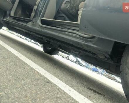 Серый Крайслер Вояджер, объемом двигателя 2.5 л и пробегом 420 тыс. км за 2800 $, фото 8 на Automoto.ua