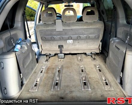 Крайслер Вояджер 2001 в Шостке на Automoto.ua Серый Крайслер Вояджер, объемом двигателя 2.4 л и пробегом 400 тыс. км за 5300 $, фото 7 на Automoto.ua